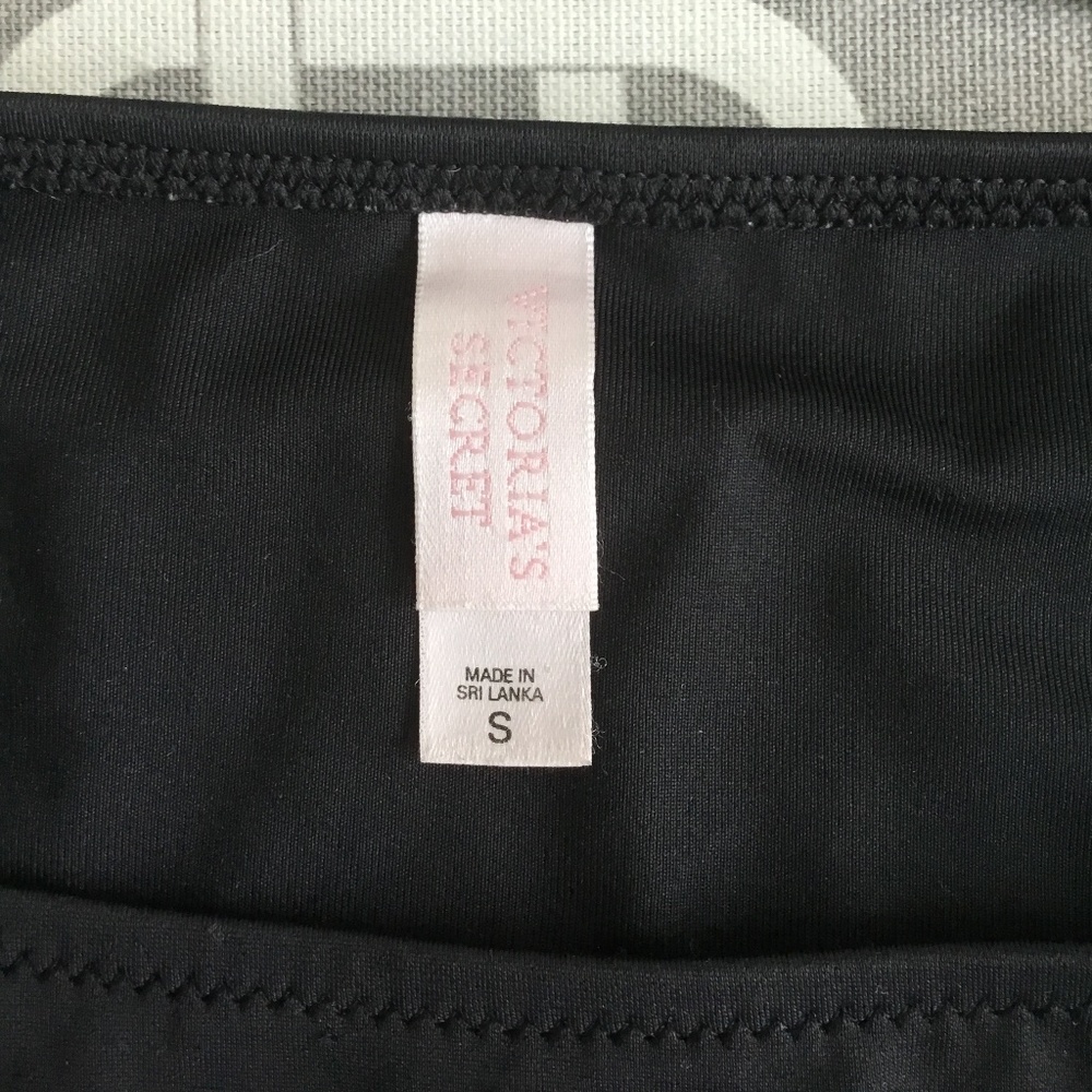Victoria Secret Bikini - Picture 2 of 5